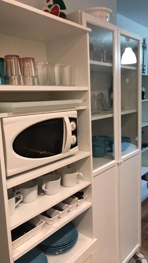 Apartamento Estudio Loft: Centro Céntrico con WiFi y Check-out Tardío Torremolinos