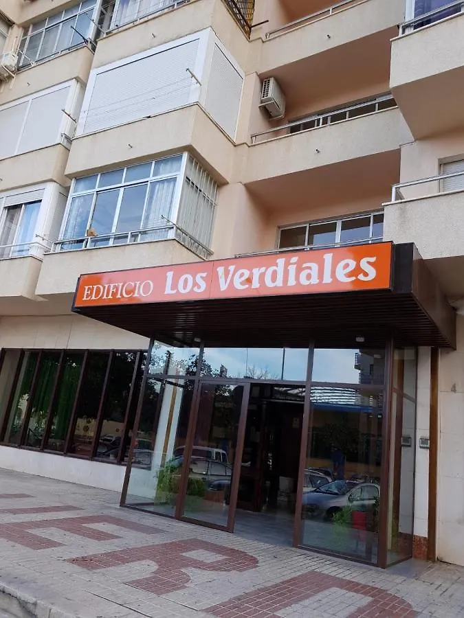 Apartamento Estudio Loft En El Centro Para 3 O 4 Personas Cama Doble Y Sofa Cama Check In A Partir De Las 15 Y 30 Min Pm Y Check Out Hasta Las 11 H Y 59 M Am Con Wifi Piscina Impresionante Con Tumbonas Y Bar Abierto De 12 A 20 Pm Torremolinos