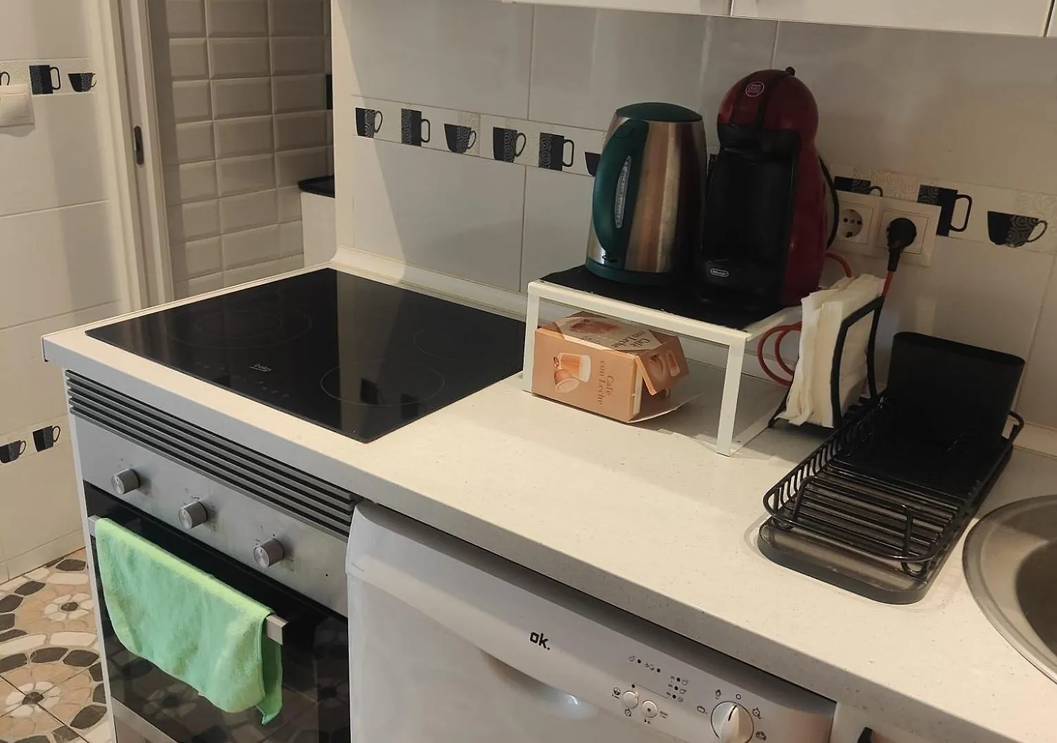 Apartment Apartamento Estudio Loft En El Centro Para 3 O 4 Personas Cama Doble Y Sofa Cama Check In A Partir De Las 15 Y 30 Min Pm Y Check Out Hasta Las 11 H Y 59 M Am Con Wifi Piscina Impresionante Con Tumbonas Y Bar Abierto De 12 A 20 Pm Torremolinos Spanien