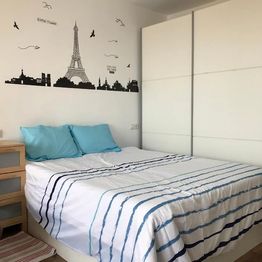 Apartment Apartamento Estudio Loft: Centro Céntrico con WiFi y Check-out Tardío Torremolinos