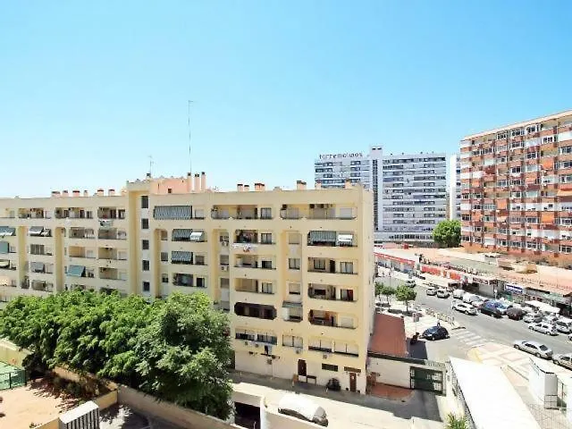 Apartment Apartamento Estudio Loft: Centro Céntrico con WiFi y Check-out Tardío Torremolinos Spain